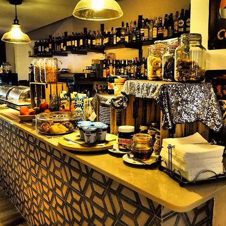 Adelphi Boutique Hotel Rabat Bagian luar foto