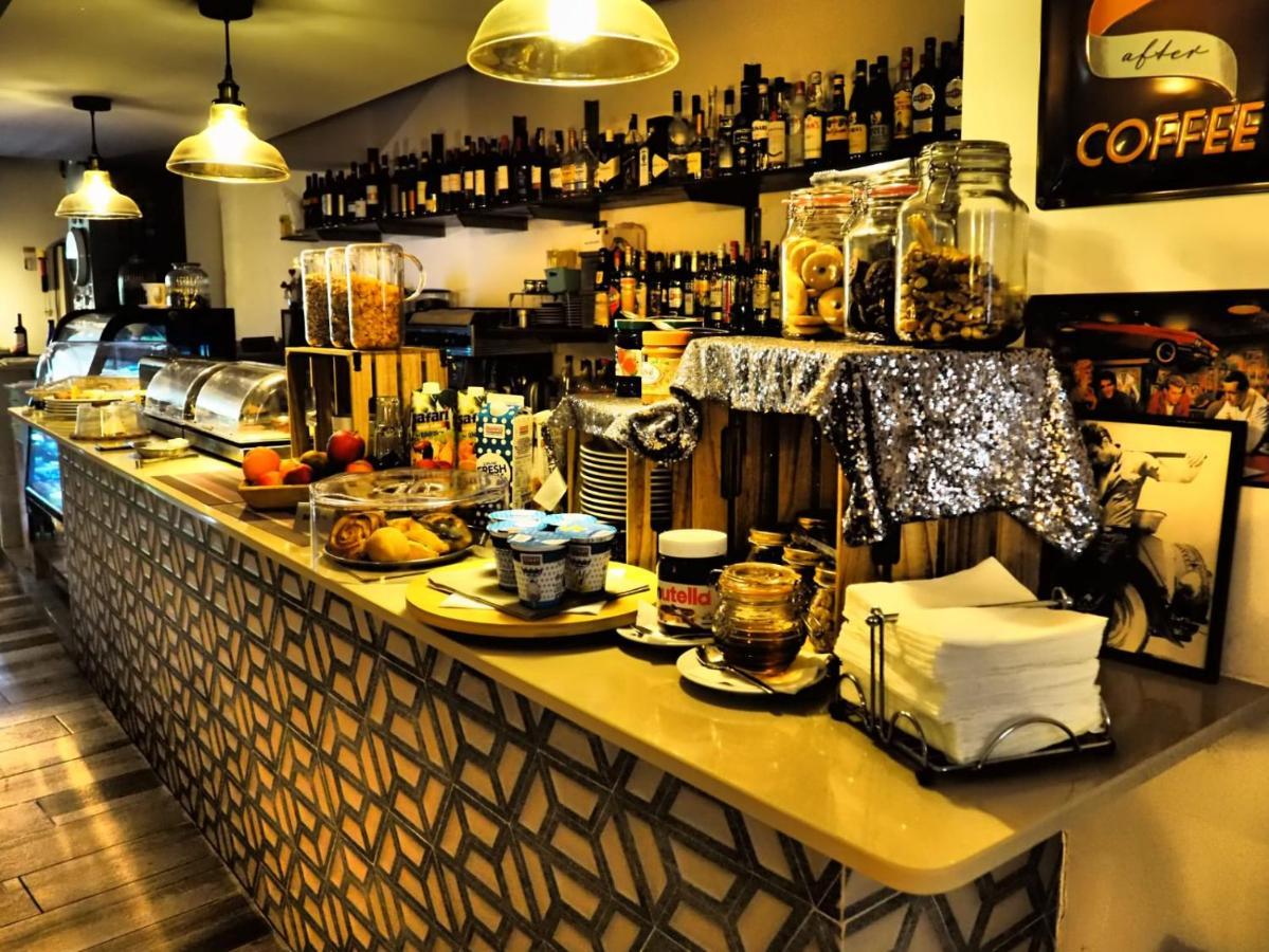 Adelphi Boutique Hotel Rabat Bagian luar foto