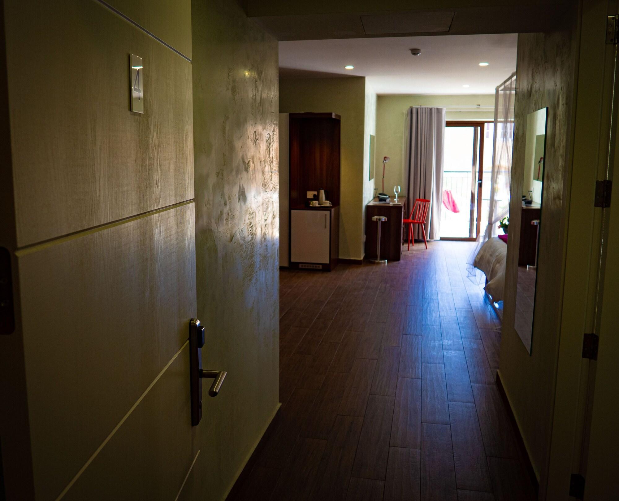 Adelphi Boutique Hotel Rabat Bagian luar foto
